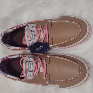 Brand New Xtratuf slip on leather shoes